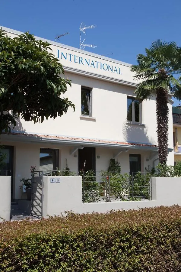 International Rooms & Apartments Sirmione