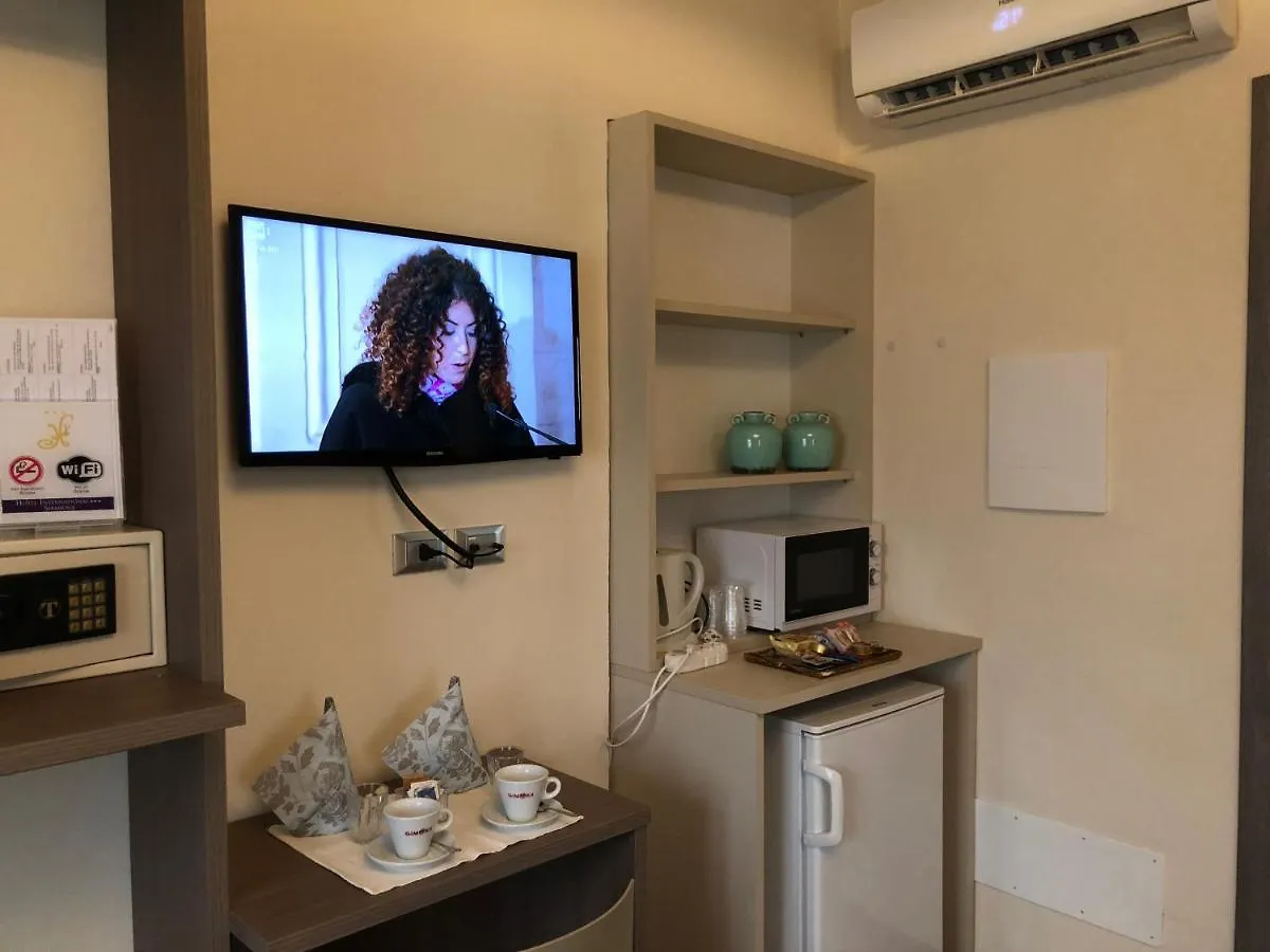 International Rooms & Apartments Sirmione Italia