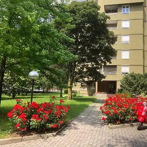 Apartament Enchanting Lake-appartamento Incantevole A Due Passi Dal, Lecco