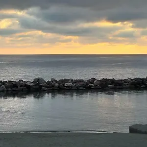 https://cinque-terre-moneglia-apartment-splendid-seaview.hotelitalianriviera.com