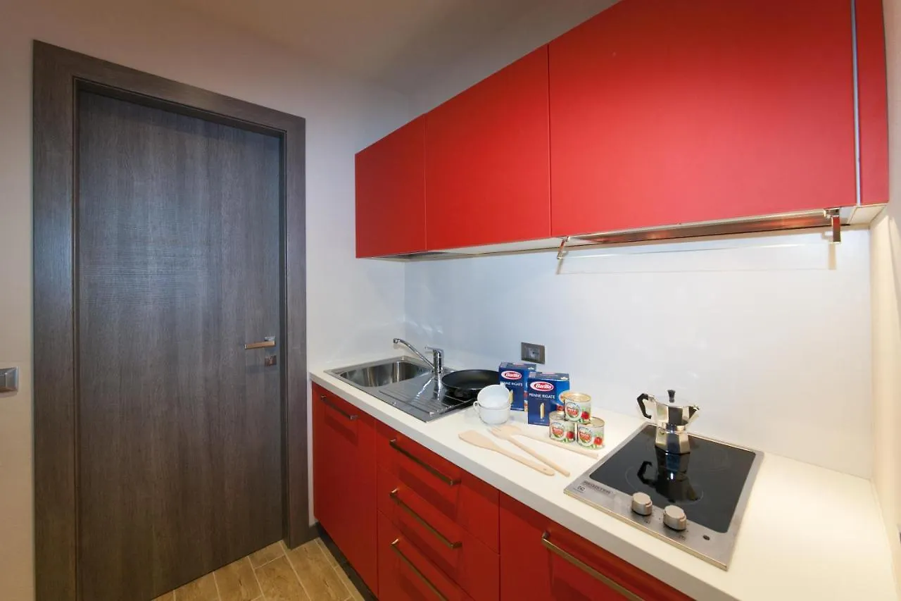 International Rooms & Apartments Sirmione
