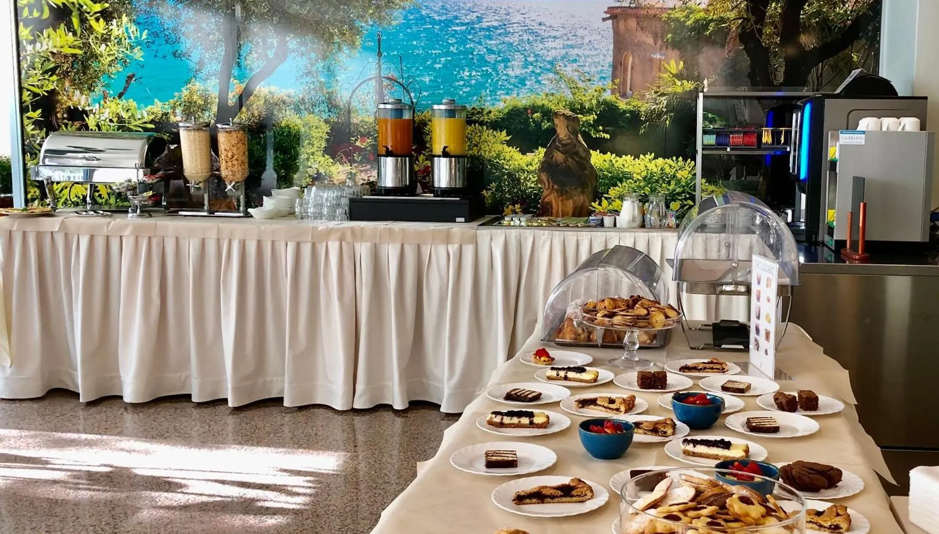 International Rooms & Apartments Sirmione